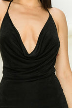 Cargar imagen en el visor de la galería, Cowl Halter Neck Backless Mini Dress
