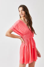 Cargar imagen en el visor de la galería, Smocked Waist with Tassel Strap Dress
