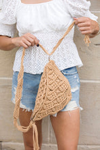 Cargar imagen en el visor de la galería, Macrame Sling Bag
