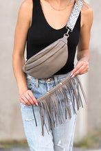 Cargar imagen en el visor de la galería, Nora Removable Fringe Crossbody Sling
