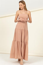 Cargar imagen en el visor de la galería, Said Yes Tiered Maxi Dress
