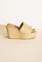 Cargar imagen en el visor de la galería, Bounty-S Wedge Platform Heels
