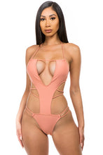 Cargar imagen en el visor de la galería, One-piece with sexy cut outs
