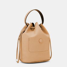 Cargar imagen en el visor de la galería, Nicole Lee USA Drawstring Bucket Bag
