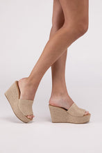 Cargar imagen en el visor de la galería, Bounty-S Wedge Platform Heels
