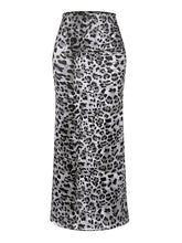 Cargar imagen en el visor de la galería, Honey Slit Leopard Midi Skirt
