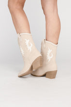 Cargar imagen en el visor de la galería, GIGA Western High Ankle Boots
