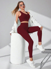 Cargar imagen en el visor de la galería, Scoop Neck Wide Strap Top and Pants Active Set
