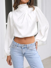 Cargar imagen en el visor de la galería, Turtleneck Balloon Sleeve Blouse
