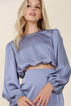 Cargar imagen en el visor de la galería, Dressed up satin two-piece mermaid dress set
