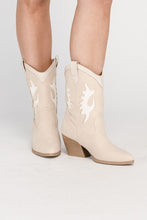 Cargar imagen en el visor de la galería, GIGA Western High Ankle Boots
