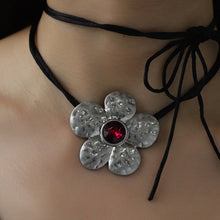 Load image into Gallery viewer, Tied Alloy Rhinestone Flower Shape Necklace
