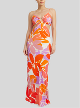 Cargar imagen en el visor de la galería, FLORAL CUT OUT MAXI DRESS WITH O RING DETAIL
