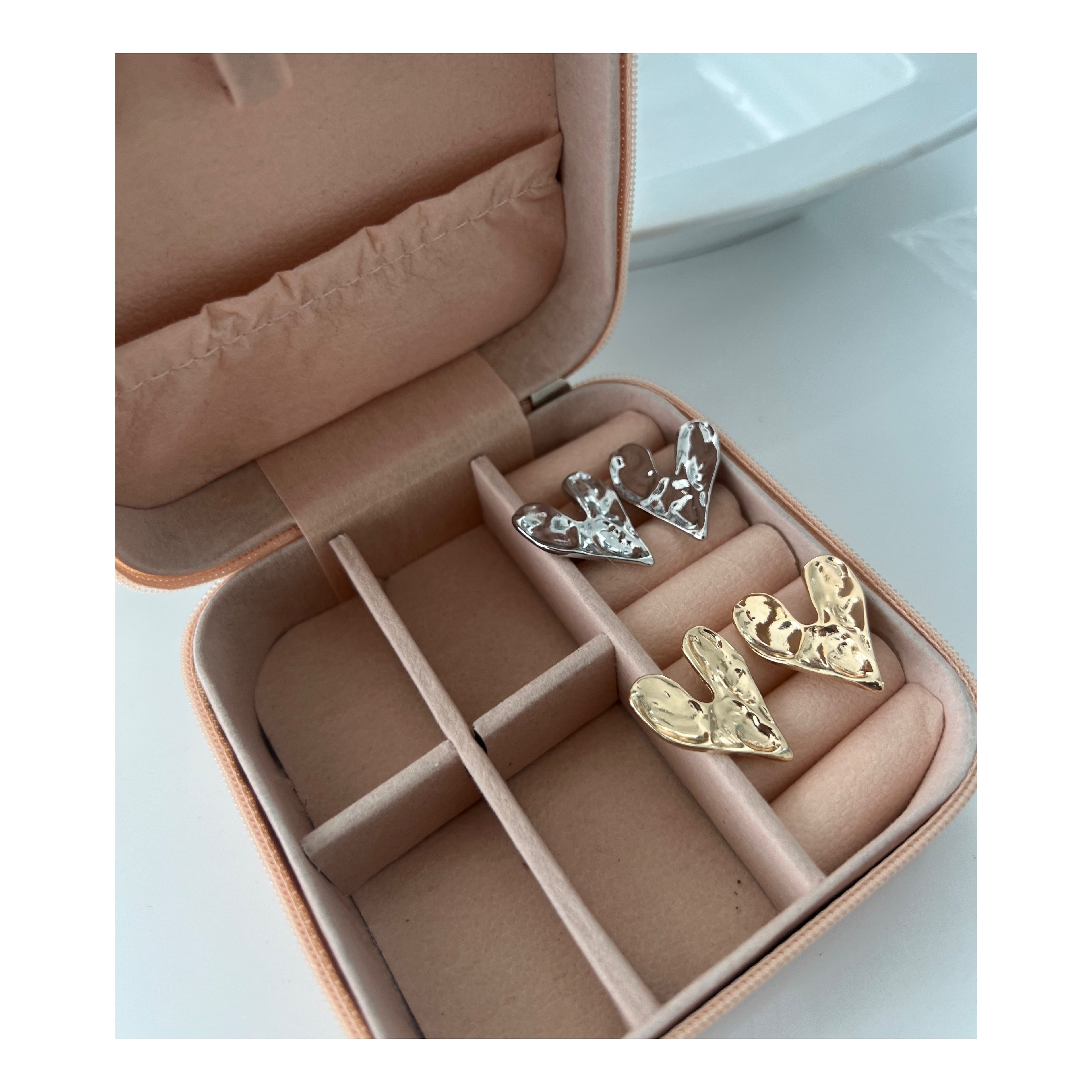 Heart crush earring