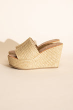 Cargar imagen en el visor de la galería, Bounty-S Wedge Platform Heels
