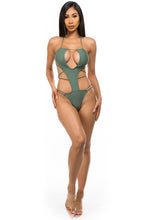 Cargar imagen en el visor de la galería, One-piece with sexy cut outs
