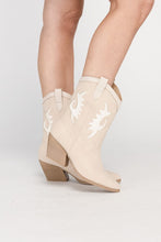 Cargar imagen en el visor de la galería, GIGA Western High Ankle Boots
