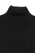 Cargar imagen en el visor de la galería, Mock neck lace-up open back top
