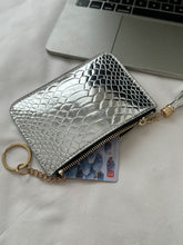 Cargar imagen en el visor de la galería, PU Leather Tassel Trim Card Case
