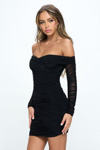 Cargar imagen en el visor de la galería, Off Shoulder Bodycon Mini Dress
